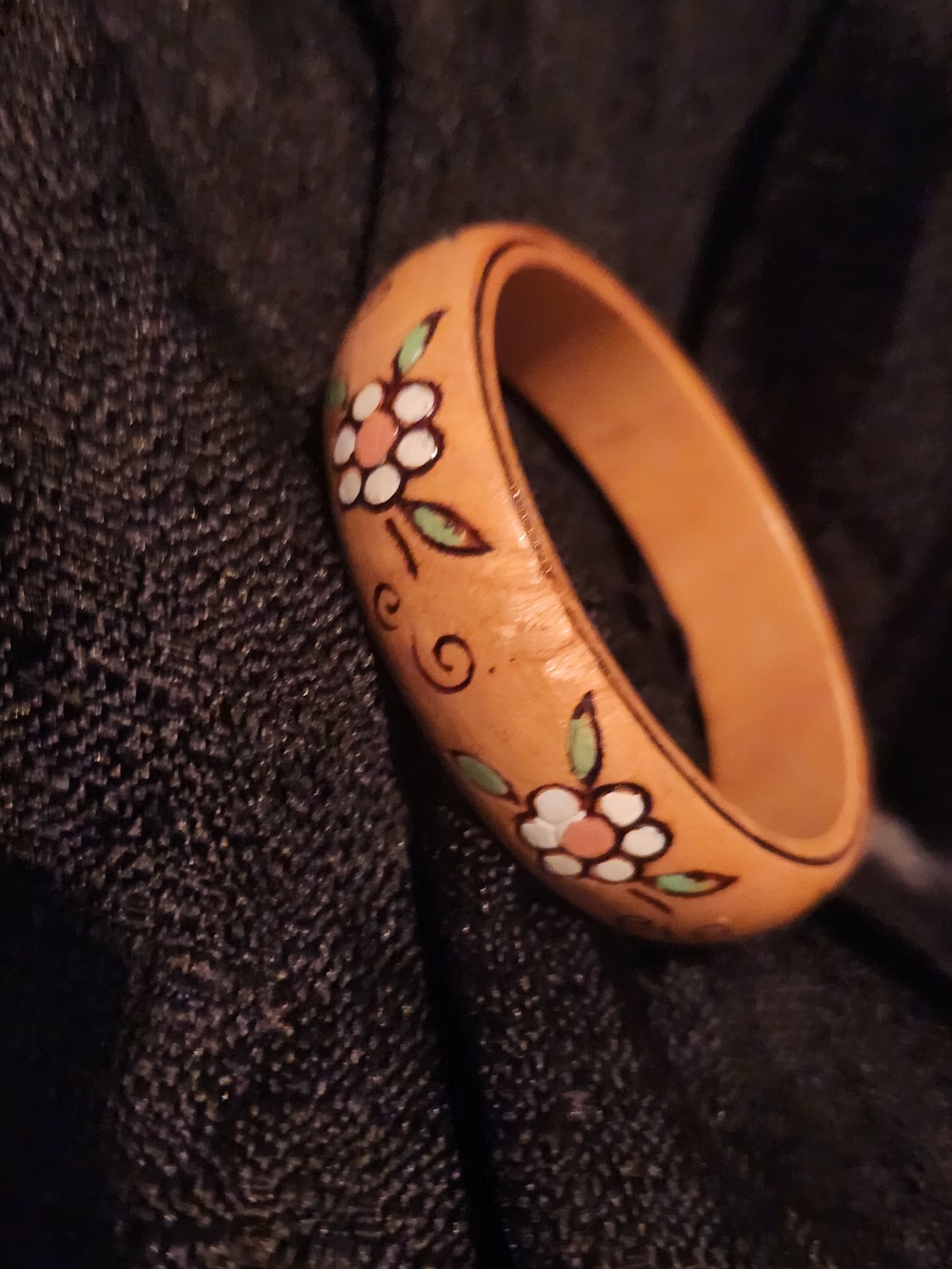 Hand-Painted Floral Wooden Bangle Bracelet in Tan